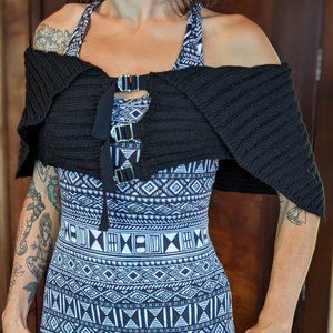 Black shawl - SAVE THE QUEEN